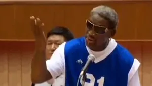 Cântecul pe care i l-a cântat Dennis Rodman lui Kim Jong-un avea 