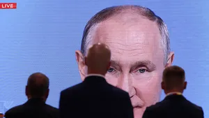 VIDEO Putin a avut o voce stranie şi groasă în discursul de la summitul BRICS