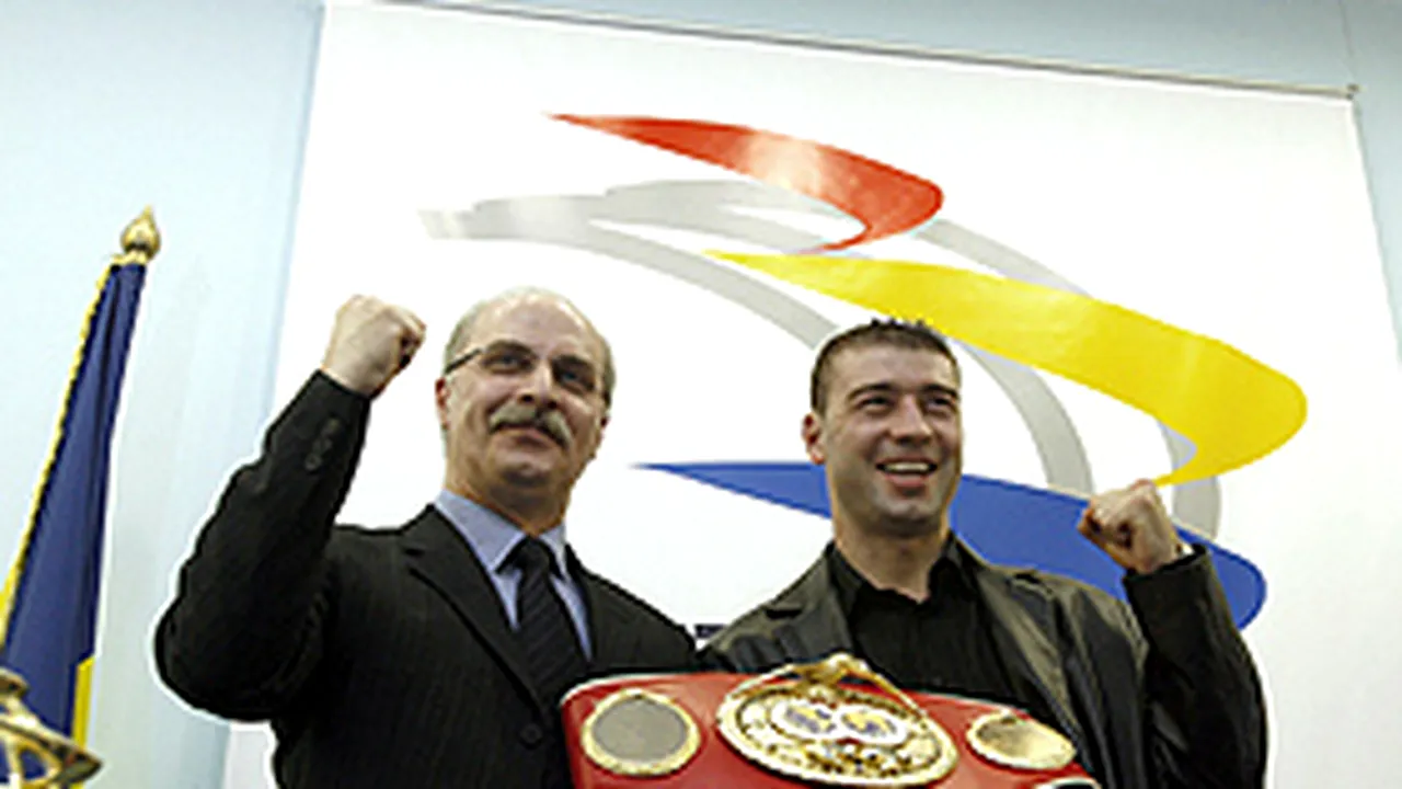 Lucian Bute a primit o diplomă de excelenţă şi un trofeu din partea ANS