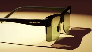  Au apărut ochelarii cu care cicliştii pot vedea în spate