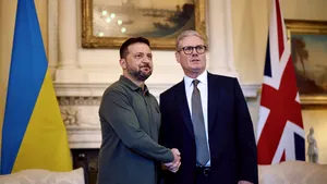 Keir Starmer şi Volodimir Zelenski se întâlnesc la Londra înaintea unui summit privind Ucraina