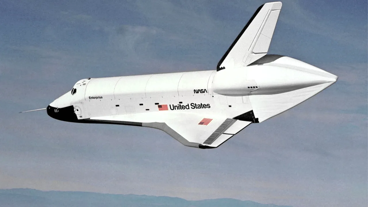 Enterprise, engage! 44 de ani de la prezentarea primei navete spaţiale americane