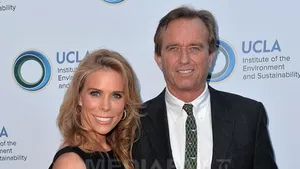 Robert Kennedy Jr. şi Cheryl Hines s-au logodit