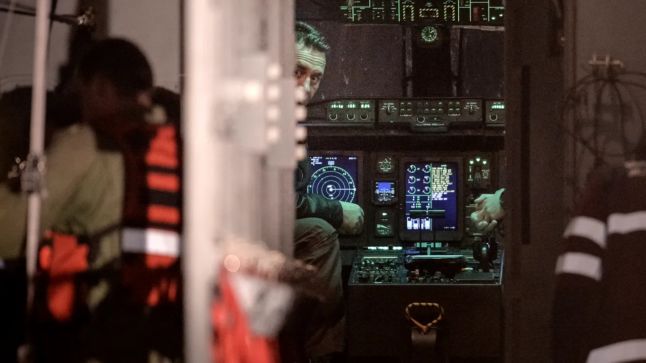 Pasagerii unei curse KLM au fost debarcaţi pe Aeroportul Otopeni, după o alertă de securitate