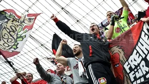 Anchetă după afişarea unui banner împotriva homosexualilor de către fanii echipei Bayer Leverkusen