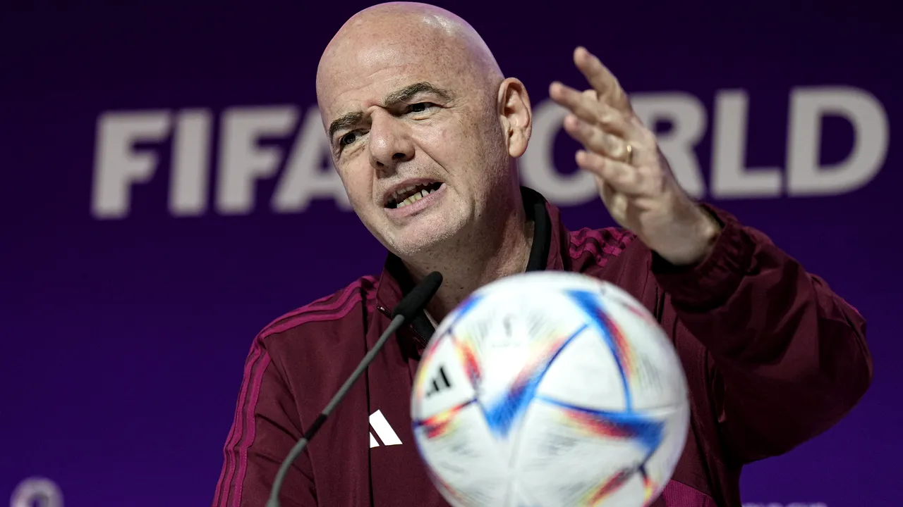 Preşedintele FIFA, Gianni Infantino, acuză Occidentul de „ipocrizie” în ajunul Cupei Mondiale