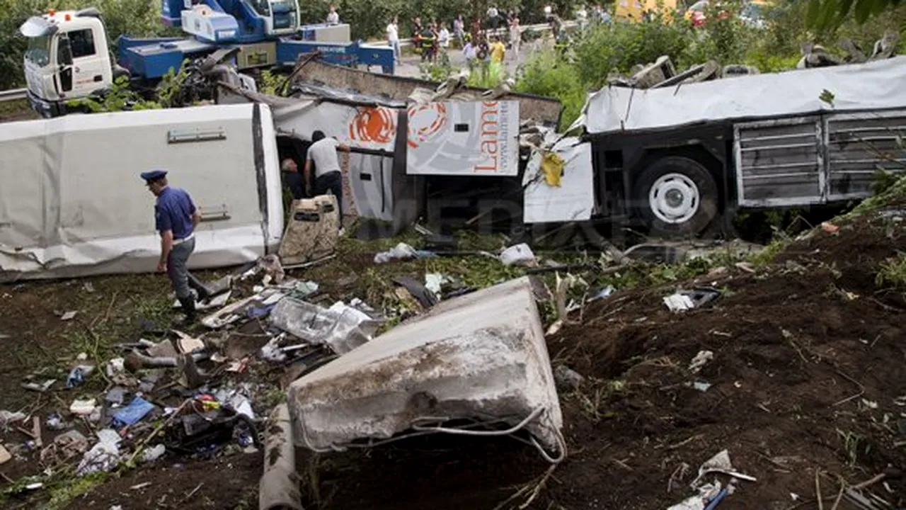 ACCIDENTUL DE AUTOCAR din Italia: Trei persoane, anchetate pentru omucidere din culpă