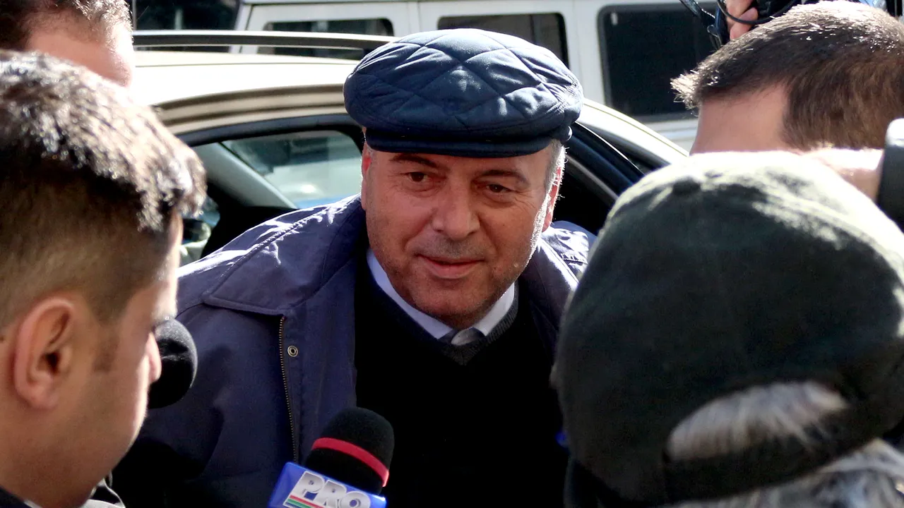 Fostul primar din Piatra Neamţ, Gheorghe Ştefan, condamnat la 3 ani şi 9 luni de închisoare într-un dosar ce vizează Poşta Română