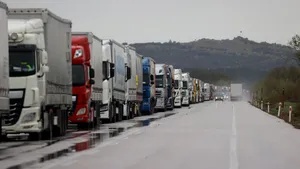 Restricții de tonaj pe drumurile aglomerate în minivacanța de 1 Mai