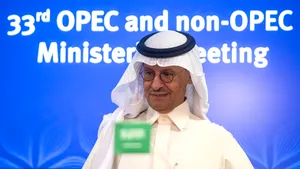 Arabia Saudită respinge criticile SUA privind decizia OPEC+ de a reduce producţia de petrol