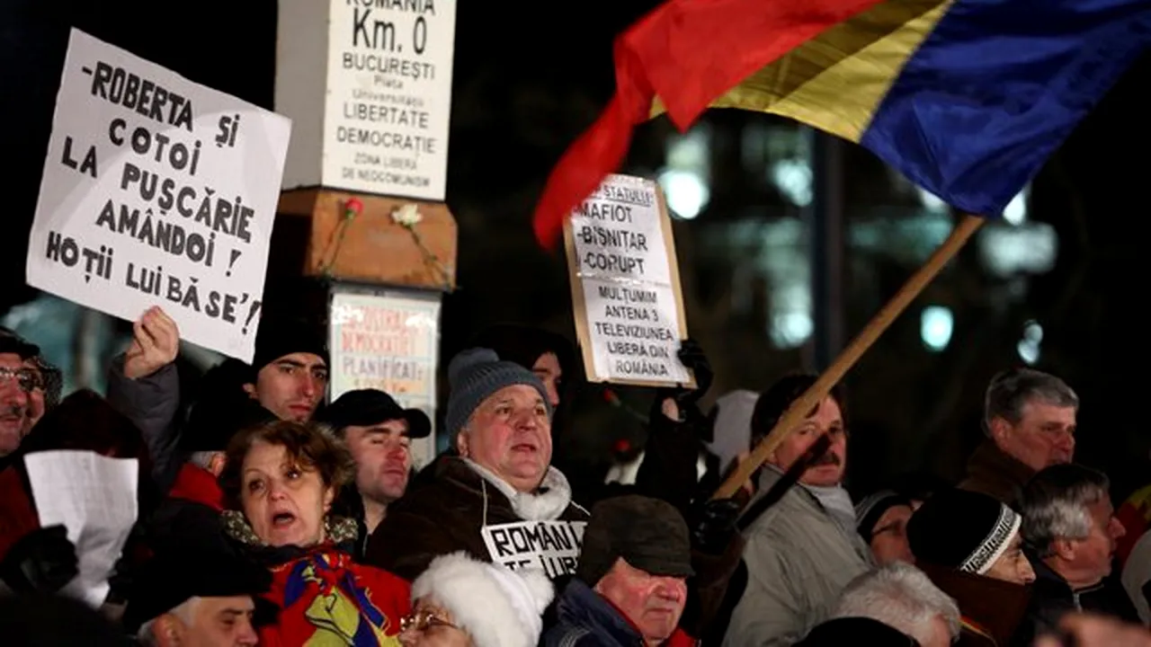 Mesajele manifestanţilor din Piaţa Universităţii - GALERIE FOTO