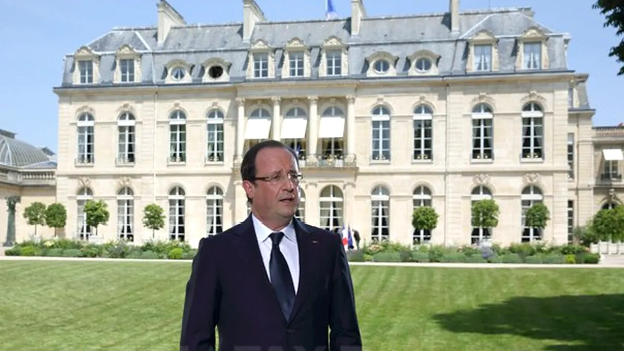 Francois Hollande, la Bucureşti. Prima vizită a unui preşedinte francez după 25 de ani