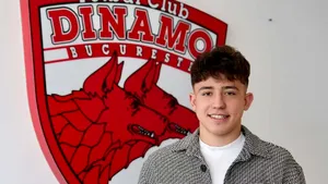 Dinamo Bucureşti anunţă transferul mijlocaşului Casian Soare