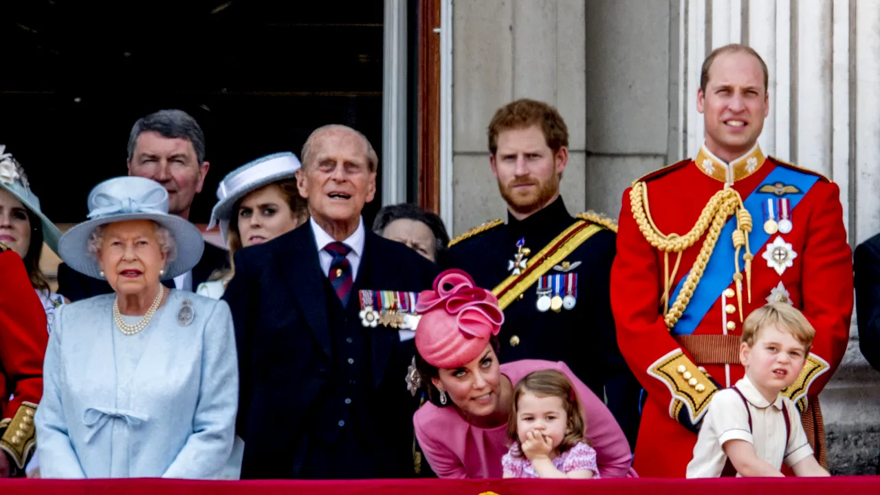 Palatul Buckingham aduce un omagiu Prinţului Philip