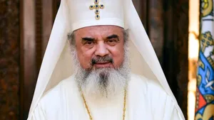 Set de reguli anunţat de BOR: Vârstnicii sunt rugaţi să nu vină la slujbele publice. Spovedania se va face la 2 metri faţă de preot