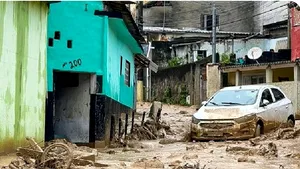 Zeci de persoane au decedat în urma furtunilor care au lovit coasta braziliană