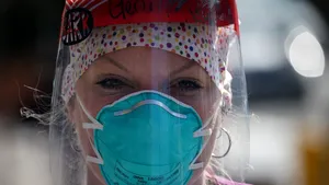 Pentagonul anunţă un contract de 133 de milioane de dolari pentru sporirea capacităţii interne de producţie a măştilor N95