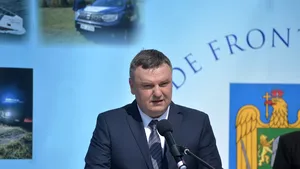 Cine este noul şef al Poliţiei de Frontieră. Chestorul Liviu Bute a lucrat cinci ani la „Doi şi-un sfert”