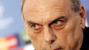 Avram Grant asistă la meciul cu Olanda