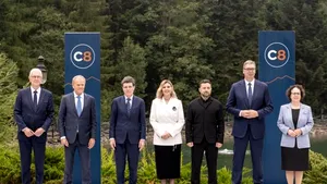 Nicușor Dan, la summitul din Ucraina: România susține o cooperare mai strânsă între țările carpatice