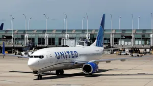 Un avion al United Airlines, cu un panou lipsă, a aterizat în siguranţă în Oregon
