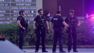 Nouă răniţi în atacul din Houston; presupusul autor, un avocat, a fost eliminat - VIDEO