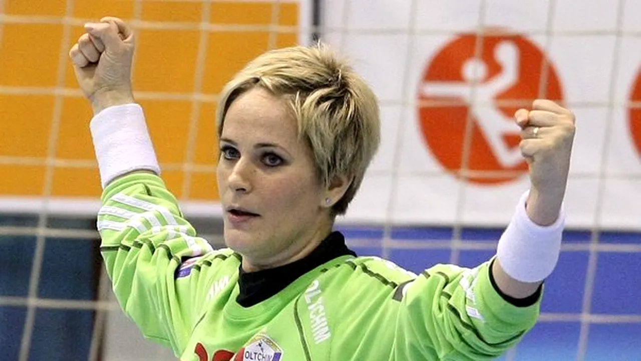 Portarul Paula Ungureanu a semnat cu echipa de handbal feminin Rapid Bucureşti