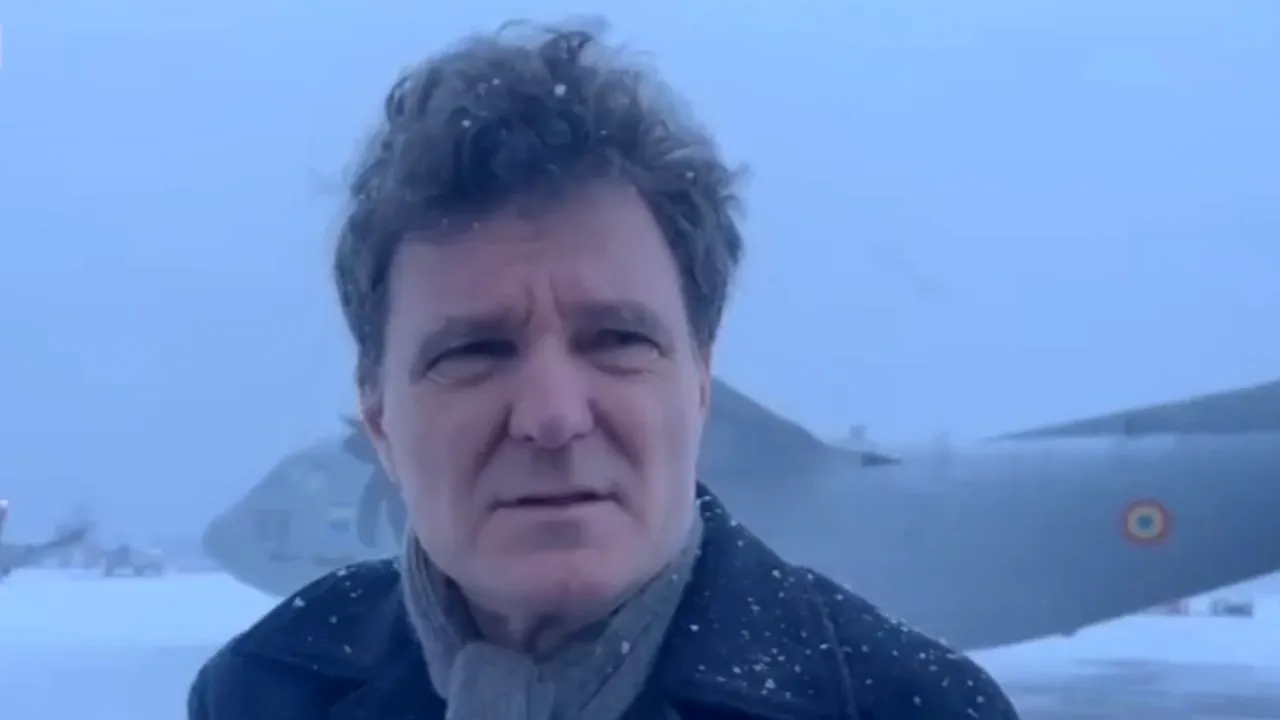 A rare snowfall left President Nicușor Dan stranded in France