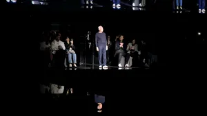 Decizia radicală luată de Armani la Săptămâna Modei de la Milano, de teama coronavirusului