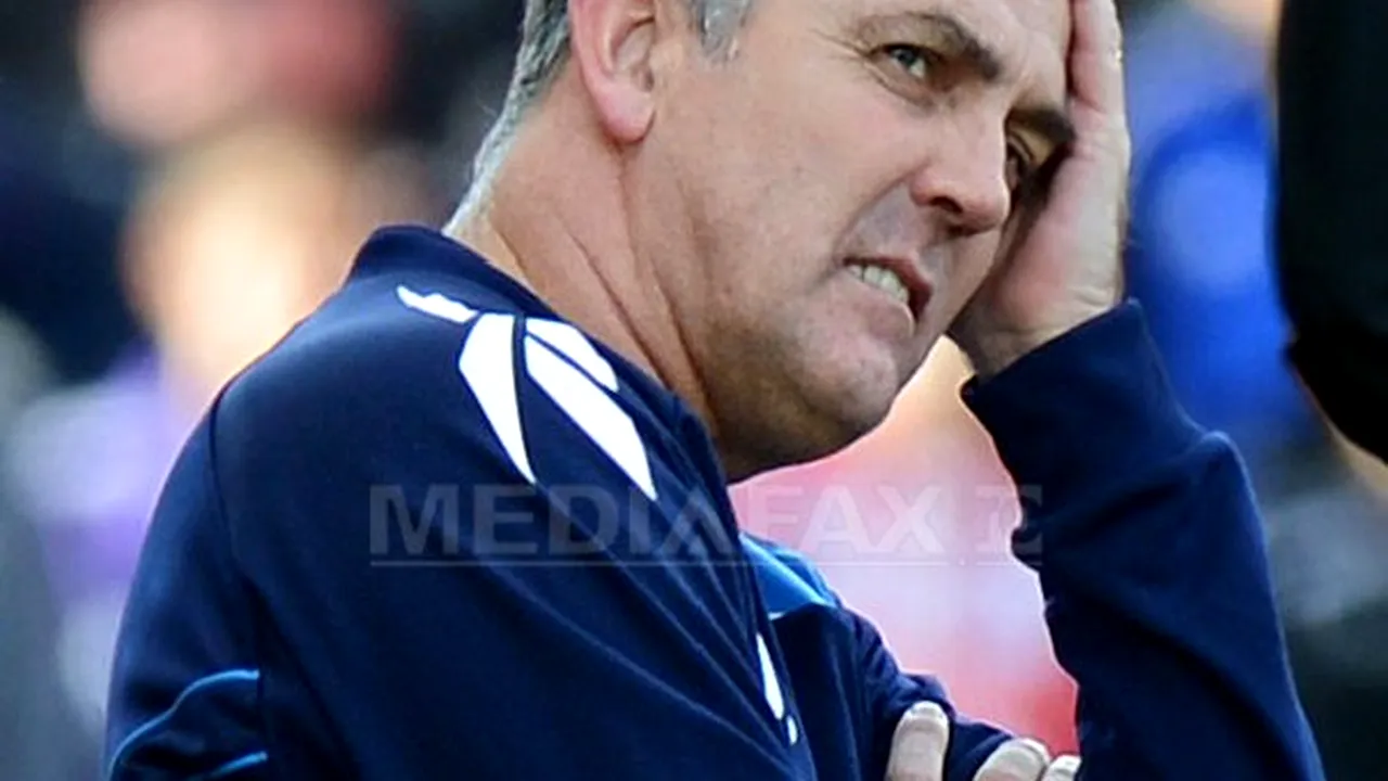 Bolton Wanderers l-a demis pe managerul Owen Coyle