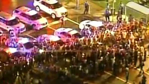 Stare de urgenţă la Ferguson, după violenţele de la comemorarea morţii lui Michael Brown - VIDEO