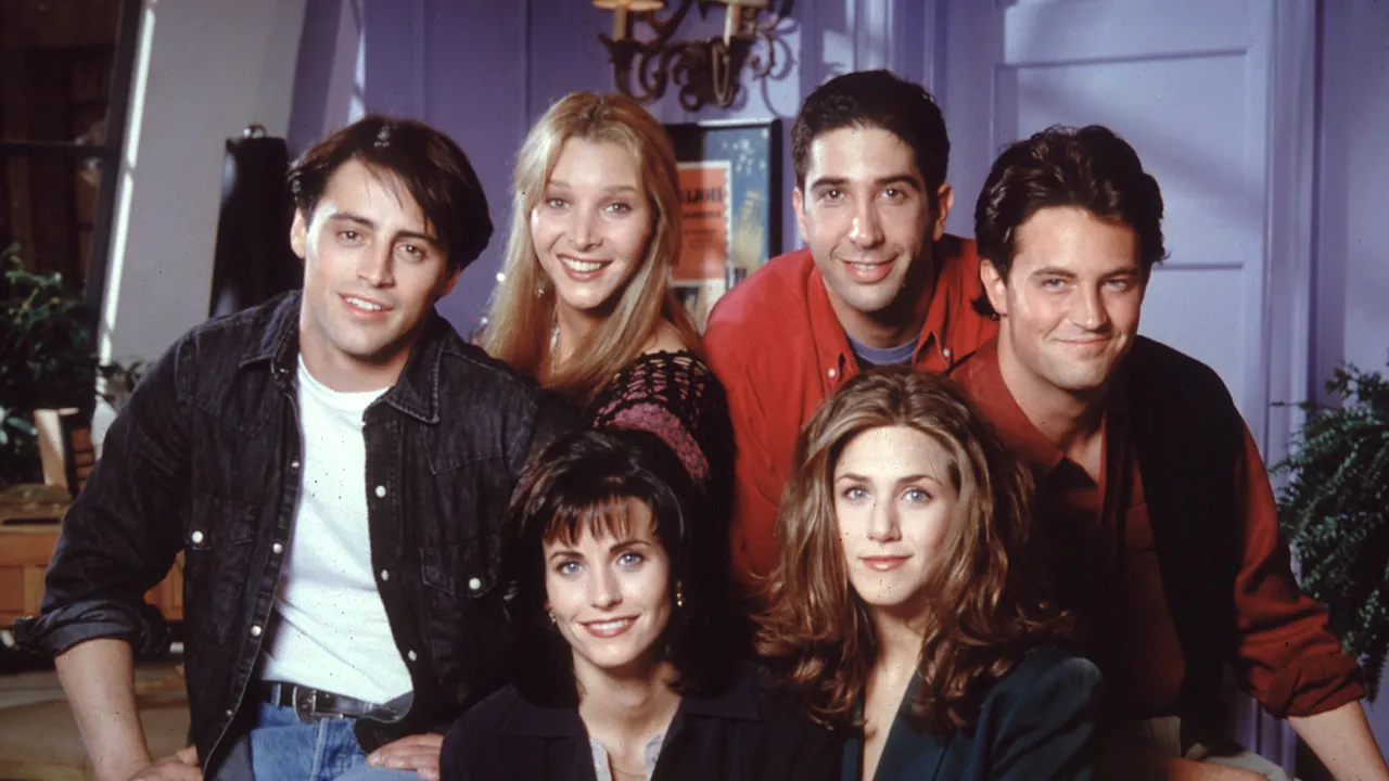 Reţete culinare marca „Friends”: personajele tale preferate din serial te însoţesc în bucătărie