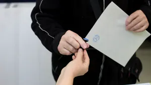 Rezultate provizorii alegeri prezidenţiale 2019 în ţară, după numărarea a 100% din voturi: Iohannis - 36,65%, Dăncilă - 23,79%, Barna - 13,99%