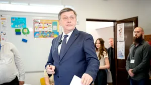 Crin Antonescu a votat pentru o Românie unită, o Românie puternică