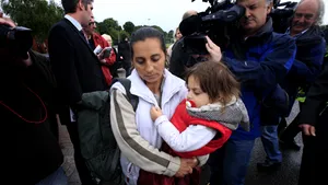 MAE: Atacurile din Belfast nu au vizat români, ci străinii în general