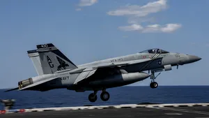Rusia interceptează o aeronavă a marinei americane deasupra Mării Mediterane. Este al doilea incident în patru zile