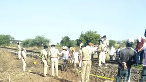 Accident cumplit. Un tren din India a zdrobit 14 persoane care dormeau pe calea ferată