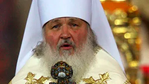 Medvedev şi Putin l-au felicitat pe noul patriarh rus
