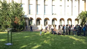 Sorin Grindeanu a susţinut o declaraţie de presă la Palatul Victoria: Dragnea se agaţă disperat de funcţii în speranţa că asta îl va salva de trecut/ Hai să vedem până luni cât de bărbat politic este domnul Liviu Dragnea