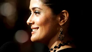 Salma Hayek spune că i-a fost greu să revină pe platourile de filmare
