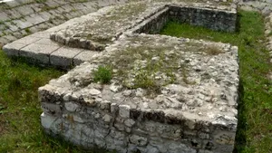 Descoperire arheologică la Corabia: obiecte recuperate din Dunăre, în zona podului lui Constantin cel Mare