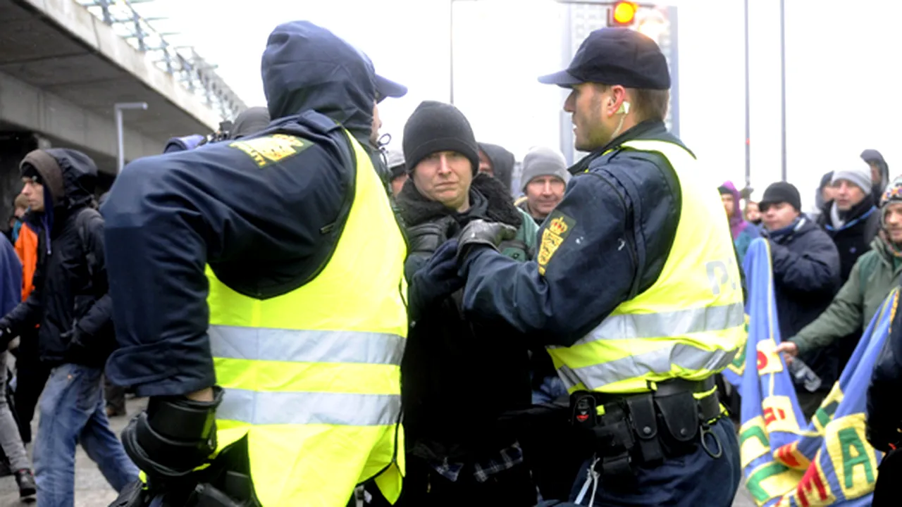 Aproximativ 170 de militanţi ecologişti, arestaţi la Copenhaga - VIDEO