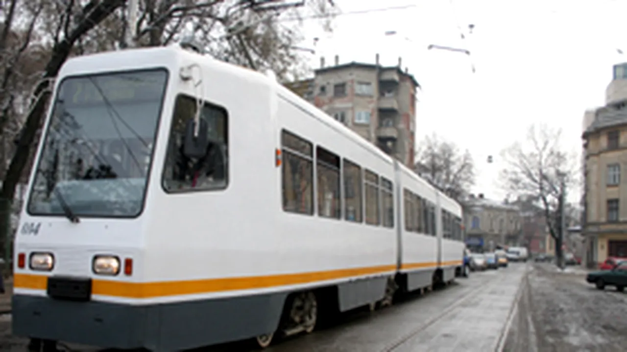 Tramvaiele liniei 19 circulă de luni pe un traseu modificat
