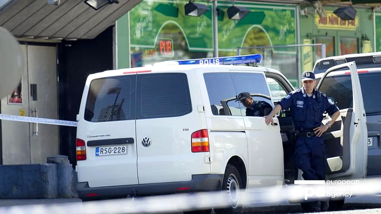 FOTO | O maşină a întrat în mulţime la Helsinki: Cel puţin o persoană a murit, iar mai multe au fost rănite