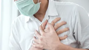 Miocardita după vaccinarea anti-COVID-19 la adolescenţi şi bărbaţi cu vârsta până în 30 de ani. Ce spune un medic cardiolog