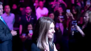 Simona Halep a primit cel mai frumos trofeu pentru primul loc WTA, dar şi un inel deosebit: 