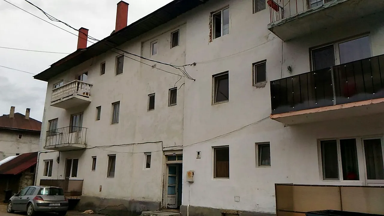 Bebeluşii găsiţi în podul unui bloc din Bistriţa-Bârgăului ar fi MURIT în urmă cu 3 până la 9 ani