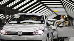 Romanian New Car Sales Down 56% In March 2009