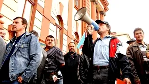 About 1,000 Public Servants, Local Mayors Protest In E Romania Over Budget Cuts