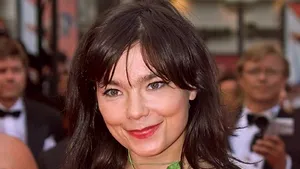 Bjork a organizat un protest sub forma unui 